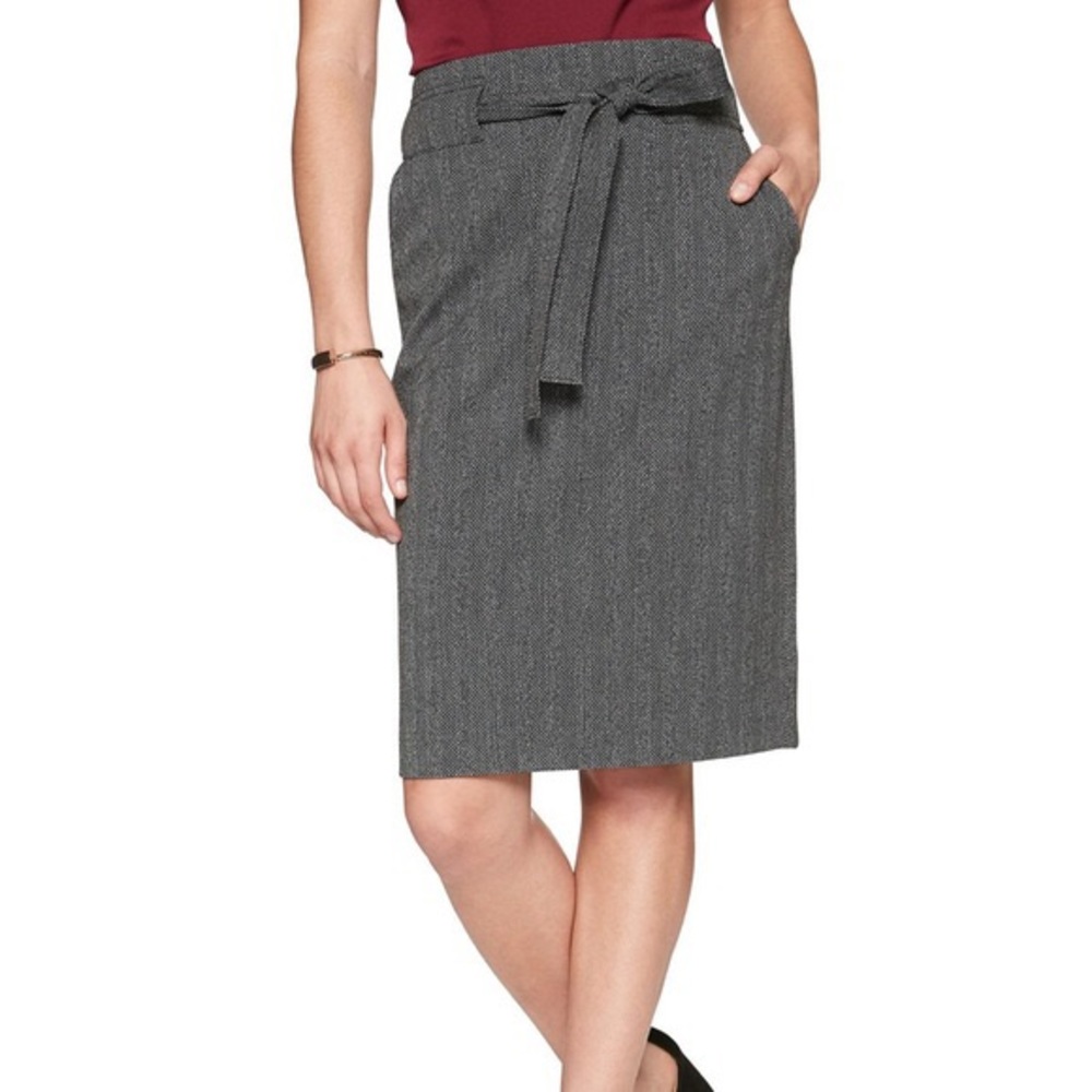 Banana Republic Front Tie Skirt